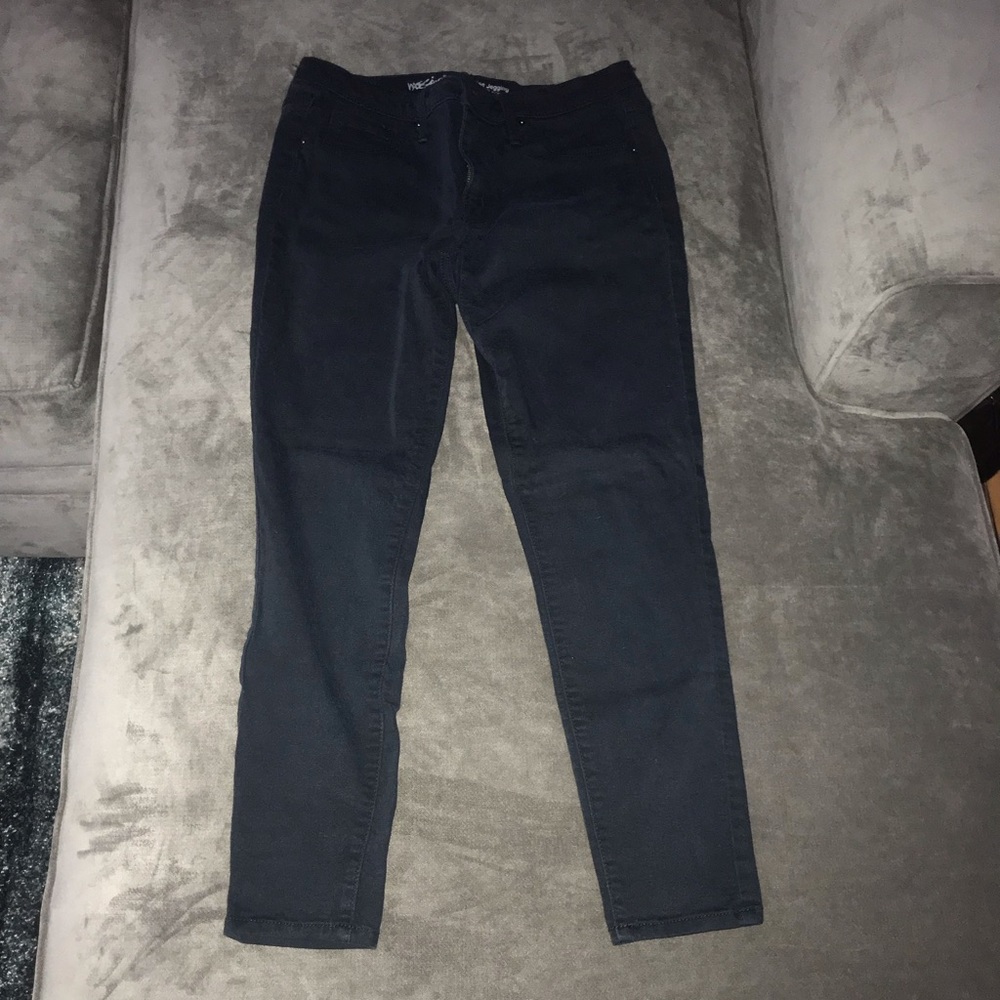 Mossimo stretchy midrise skinny jeans size 10 S/P